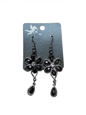 Silver Flower Rhinstone Dangle Earrings